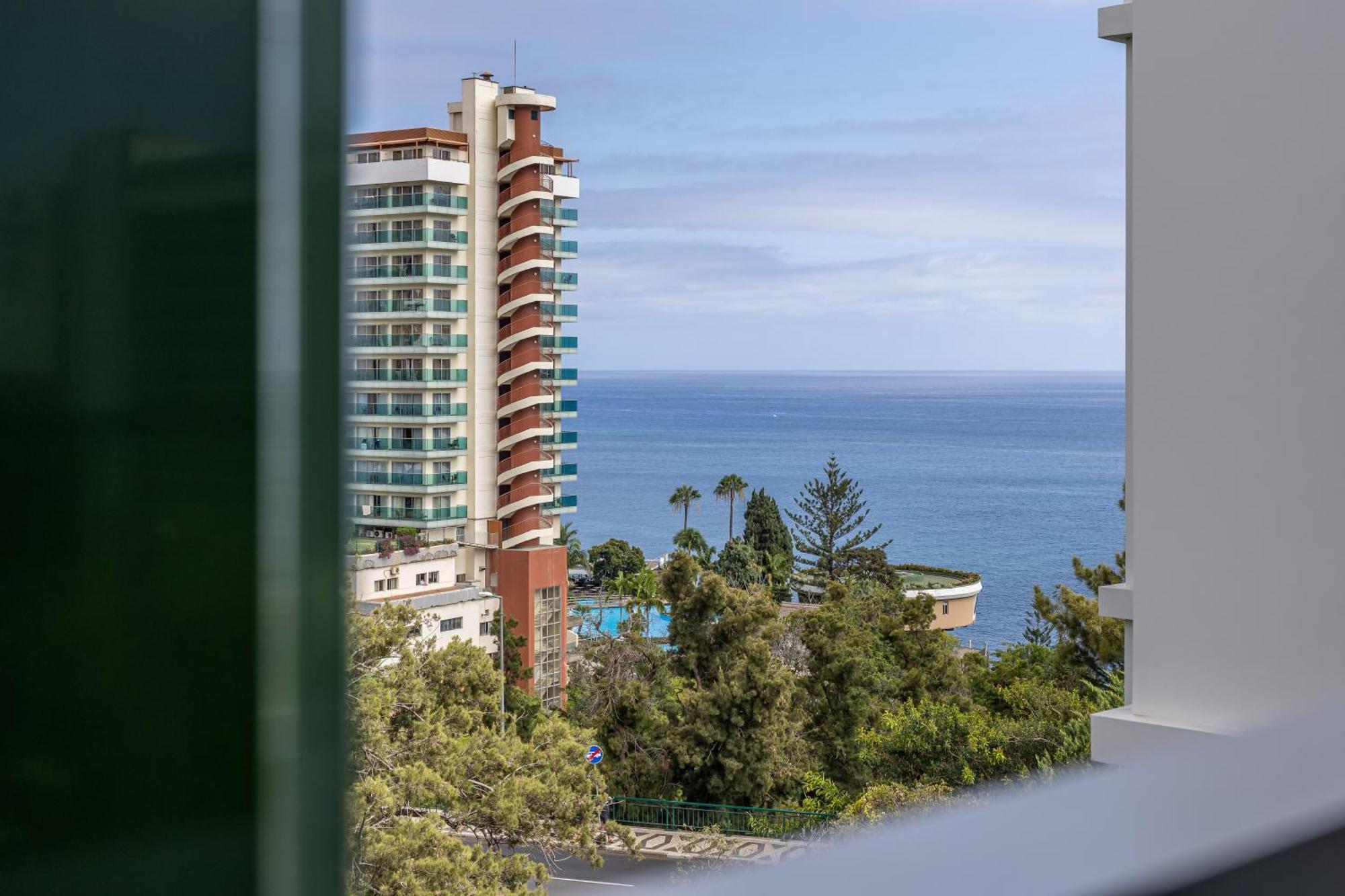 Vista Savoy By Rmz Apartment Funchal (Madeira)