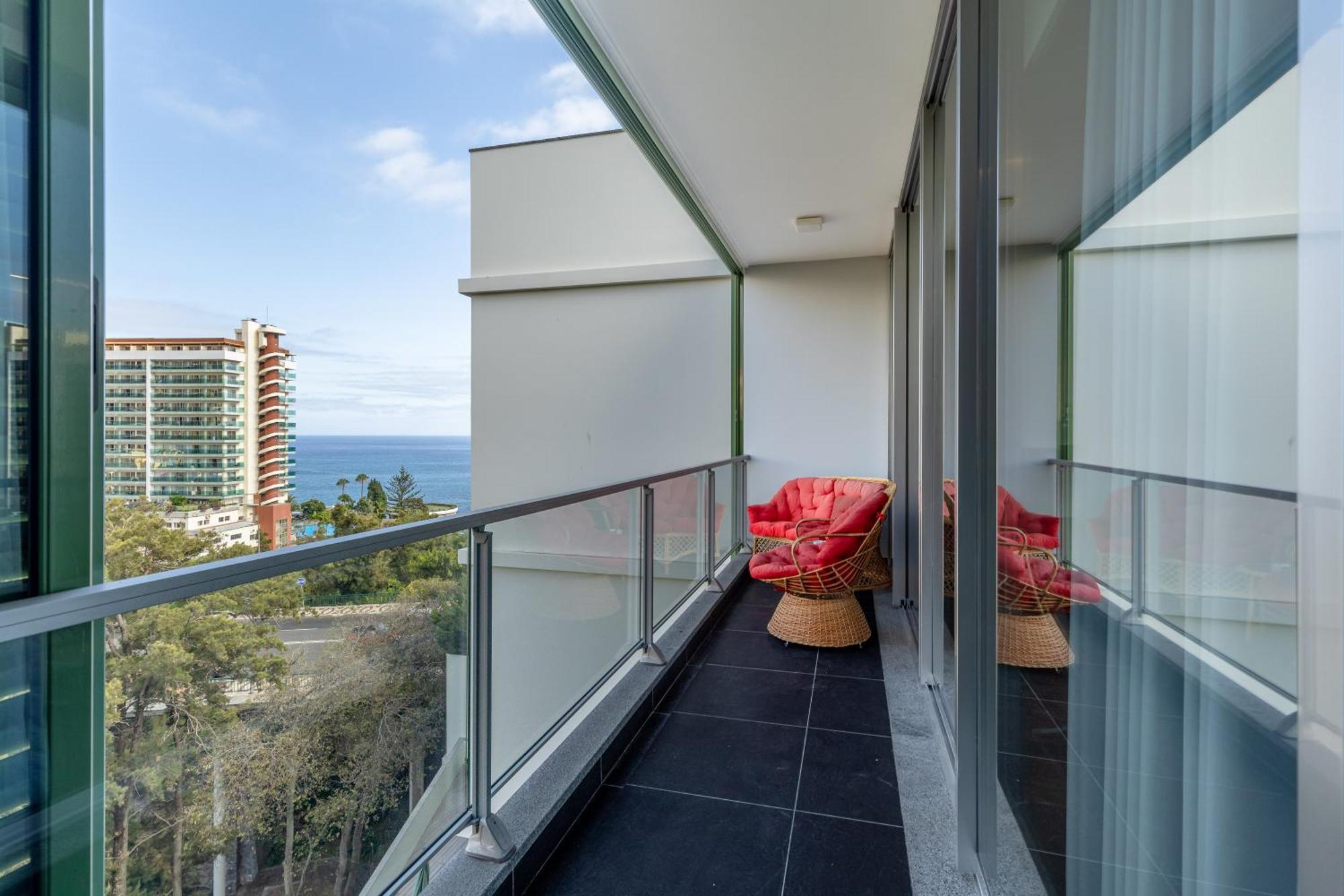 Vista Savoy By Rmz Apartment *